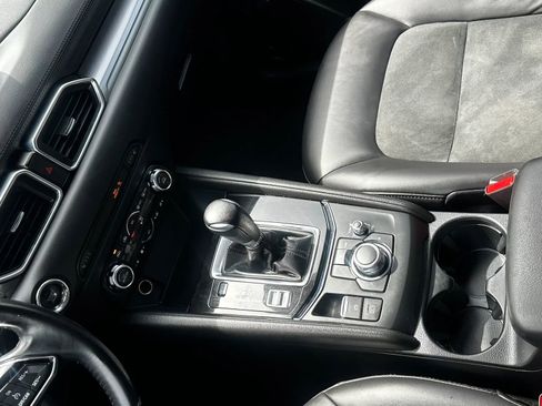 Used 2017 MAZDA CX-5 Touring w/ Preferred Equipment Package image 19