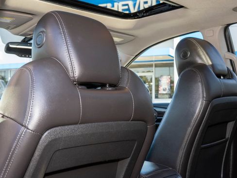 Used 2017 Buick Enclave Leather AWD/4WD image 18