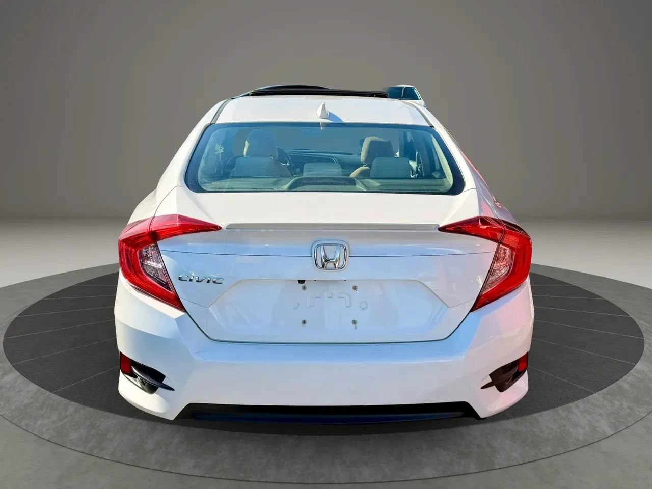 Used 2018 Honda Civic EX-T image 6