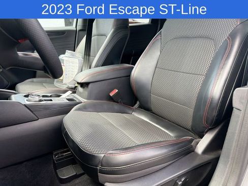 Used 2023 Ford Escape ST-Line w/ Tech Pack #1 AWD/4WD image 19