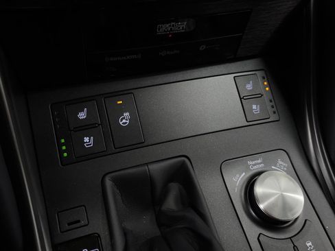 Used 2025 Lexus IS 350 F Sport image 30