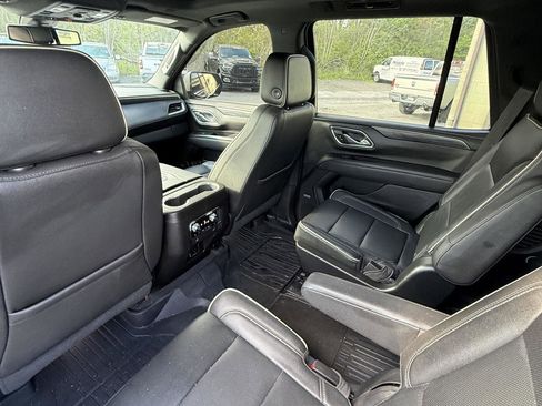 Used 2021 GMC Yukon SLT w/ SLT Premium Package AWD/4WD image 15