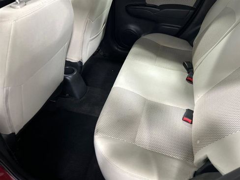 Used 2016 Nissan Versa Note SV image 9