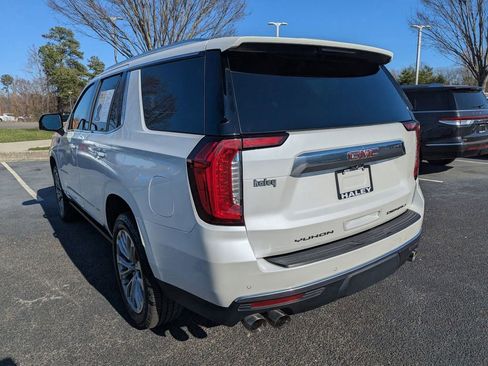 Used 2021 GMC Yukon Denali w/ Denali Premium Package image 6