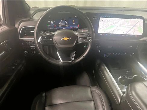 Used 2025 Chevrolet Tahoe LT image 18