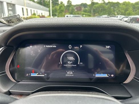Used 2023 Jeep Grand Cherokee L Limited AWD/4WD image 19