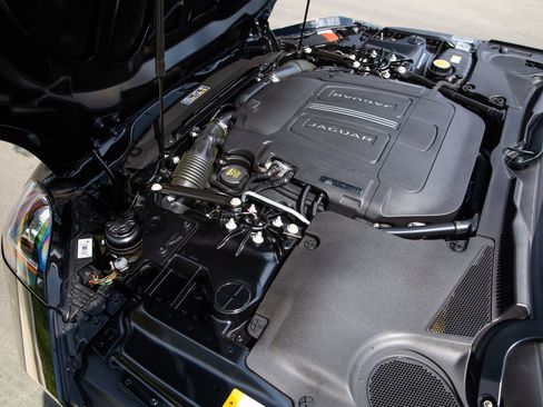 Used 2015 Jaguar F-TYPE S image 55