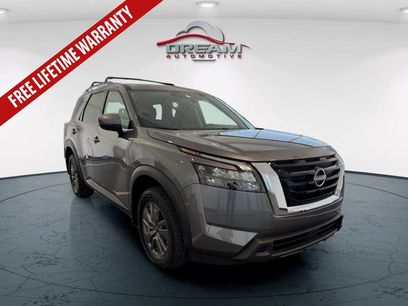 New 2025 Nissan Pathfinder SV