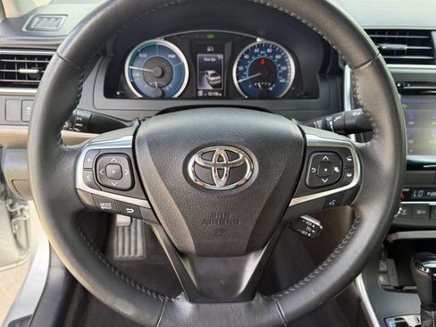 Used 2015 Toyota Camry XLE FWD image 14