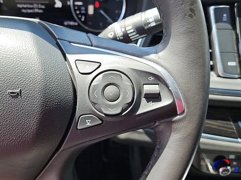 Used 2020 Buick Enclave Avenir w/ Avenir Technology Package FWD image 18
