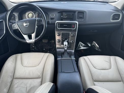 Used 2013 Volvo S60 T5 image 10