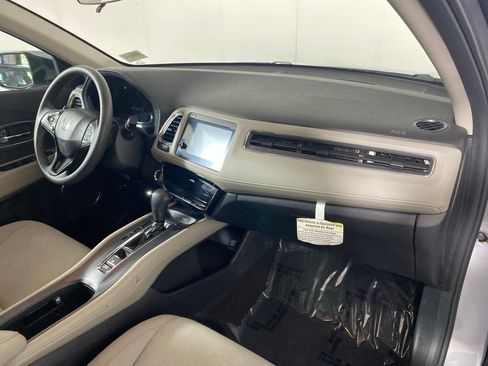 Used 2022 Honda HR-V EX image 34