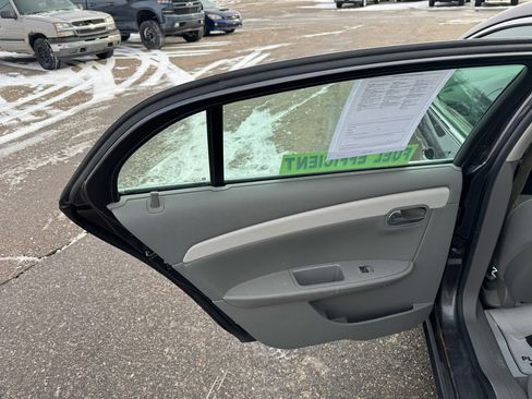 Used 2010 Chevrolet Malibu LS image 13