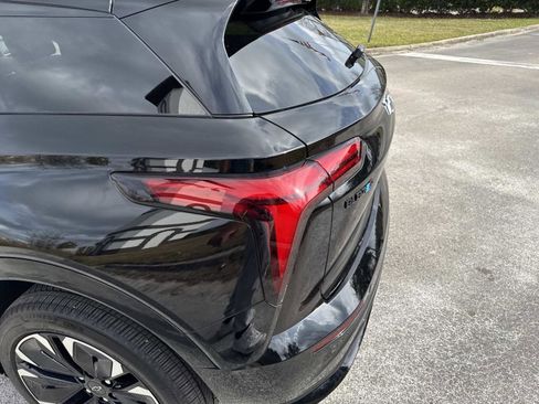 Used 2025 Chevrolet Blazer EV RS image 11