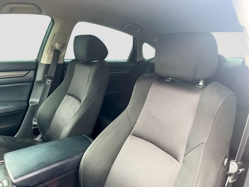 Used 2018 Honda Accord LX image 19