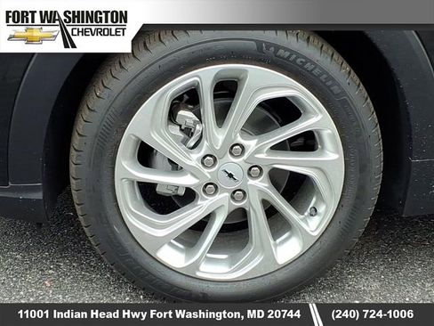 New 2027 Chevrolet Bolt LT w/ Comfort Package FWD image 5
