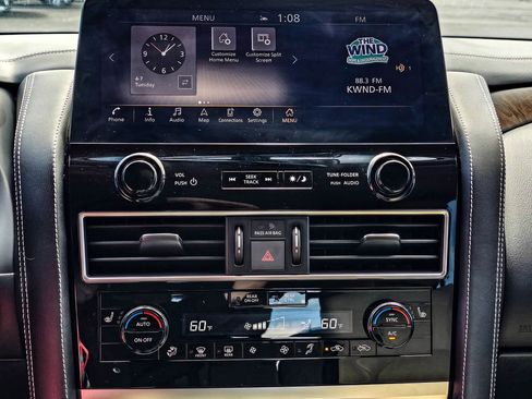 Used 2023 INFINITI QX80 Premium Select w/ All-Season Package image 17