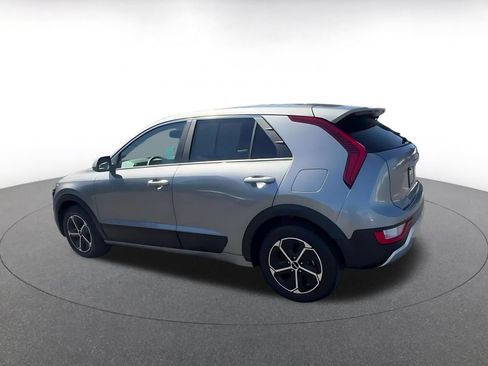 Used 2026 Kia Niro LX FWD image 10
