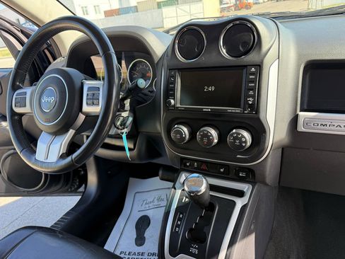 Used 2016 Jeep Compass High Altitude FWD image 29