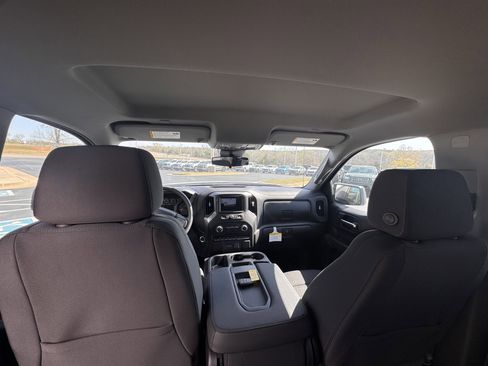 New 2025 Chevrolet Silverado 1500 Custom image 8