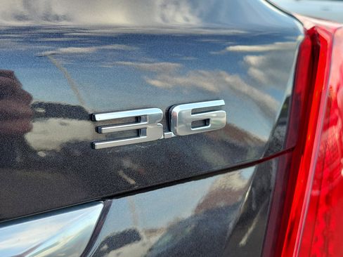 Used 2018 Cadillac XT5 FWD image 7