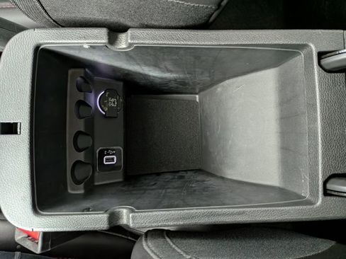 Used 2019 Jeep Cherokee Trailhawk w/ Comfort/Convenience Group image 20