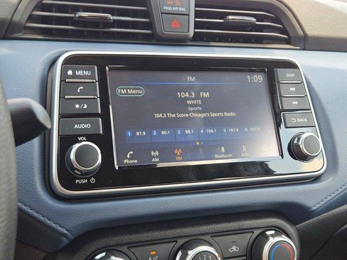 Used 2025 Nissan Versa SV FWD image 22