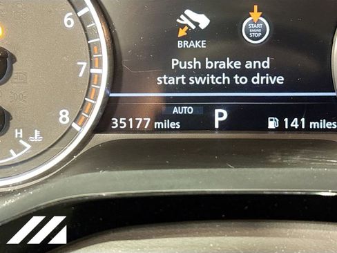 Used 2022 Nissan Pathfinder SL w/ SL Black Package AWD/4WD image 12