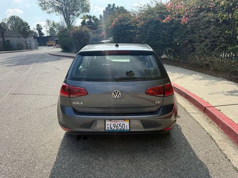 Used 2016 Volkswagen Golf S image 4