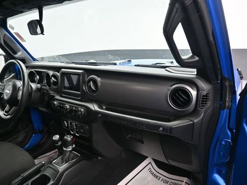 Used 2023 Jeep Wrangler Unlimited Sport AWD/4WD image 9