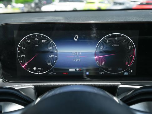 Used 2025 Mercedes-Benz GLB 250 image 11