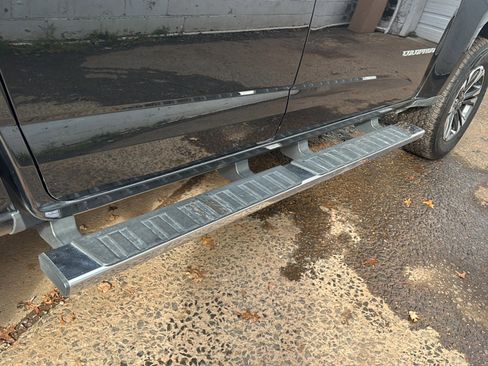 Used 2022 Chevrolet Colorado Z71 image 43