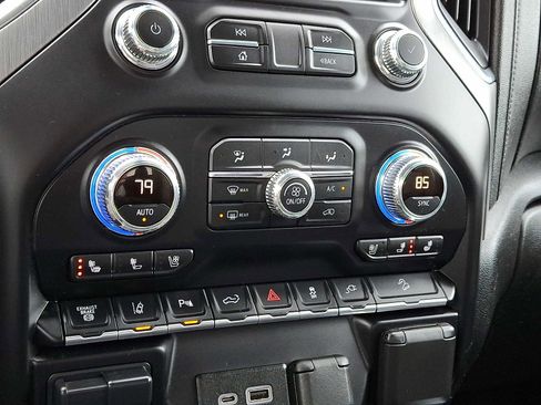 Used 2020 GMC Sierra 2500 Denali w/ Denali Ultimate Package image 17