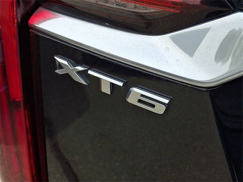 Used 2022 Cadillac XT6 Premium Luxury w/ Platinum Package image 28