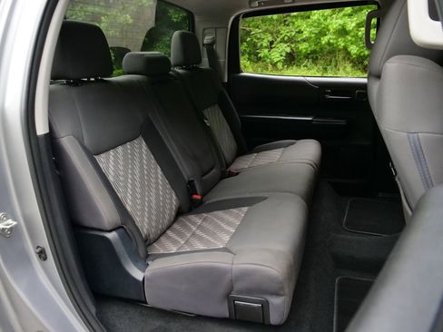 Used 2018 Toyota Tundra SR5 w/ TRD Off Road Package AWD/4WD image 36