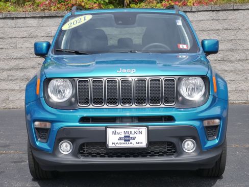 Used 2021 Jeep Renegade Latitude image 2