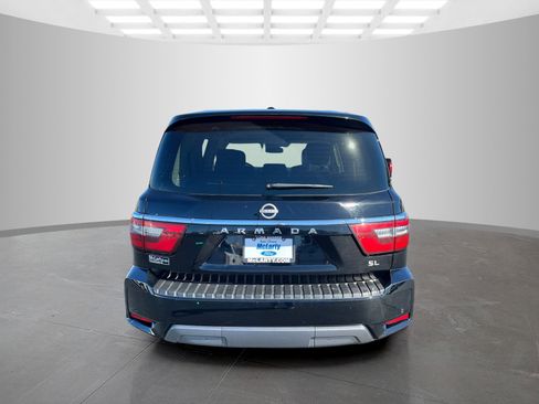 Used 2024 Nissan Armada SL w/ Captain's Chairs Package image 5