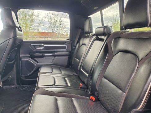 Used 2024 RAM 1500 Laramie AWD/4WD image 32