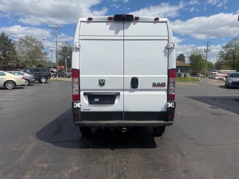 Used 2018 RAM ProMaster 1500 w/ Interior Convenience Group FWD image 9
