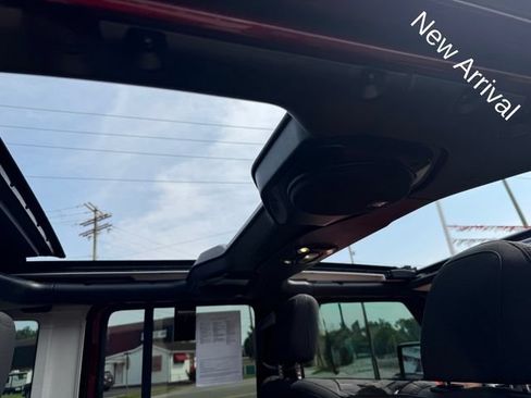 Used 2021 Jeep Wrangler Unlimited Rubicon AWD/4WD image 2