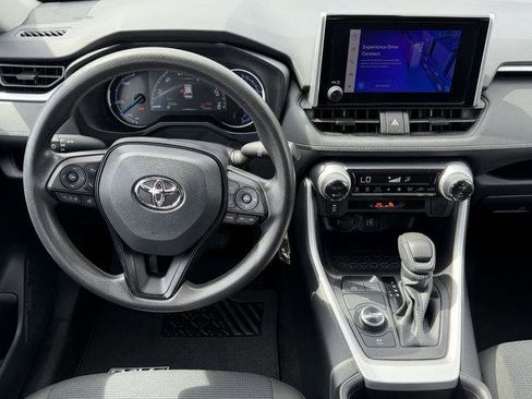 Certified 2025 Toyota RAV4 LE AWD/4WD image 10