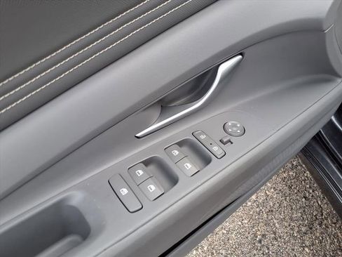 Used 2022 Hyundai Elantra SEL w/ Convenience Package image 43