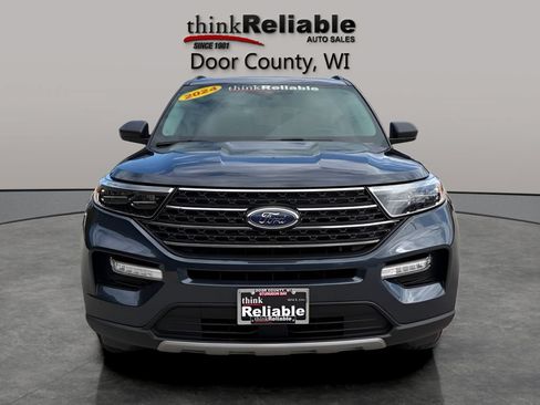 Used 2024 Ford Explorer XLT AWD/4WD image 8