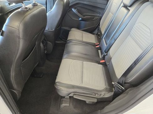 Used 2017 Ford Escape SE w/ SE Sport Appearance Package image 15