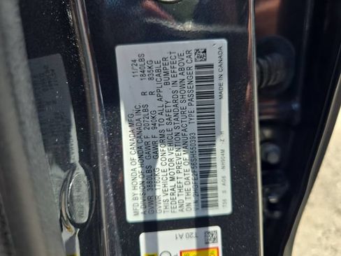 Used 2025 Honda Civic Sport image 29