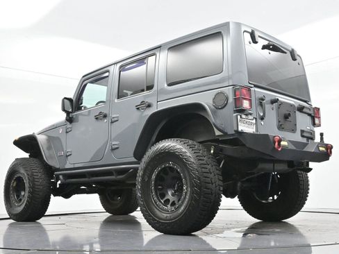 Used 2013 Jeep Wrangler Unlimited Rubicon AWD/4WD image 44