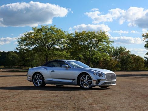 Used 2021 Bentley Continental GT image 7