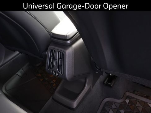 New 2026 BMW X1 xDrive28i w/ Technology Package image 16