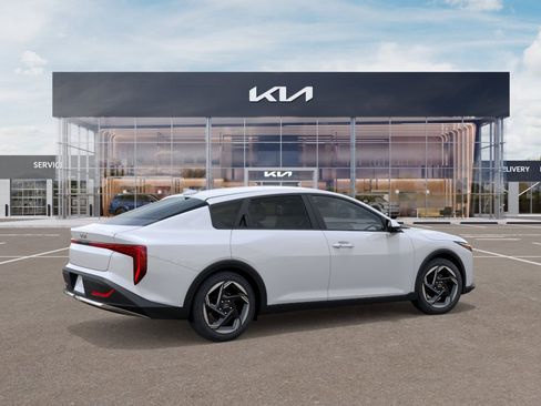 New 2026 Kia K4 EX FWD image 6