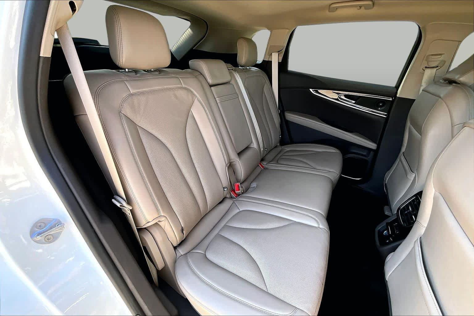 Used 2023 Lincoln Nautilus Reserve w/ Equipment Group 201A AWD/4WD image 20
